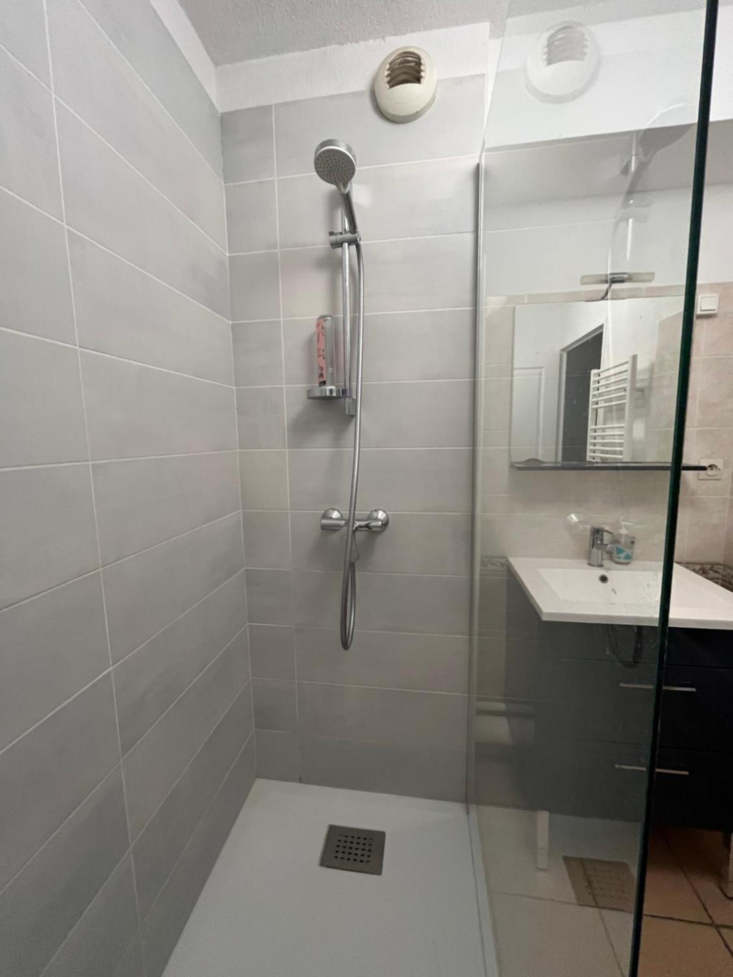 Beaux Arts T3 Duplex, Renove Lumineux + Garage Appartement Montpellier Buitenkant foto